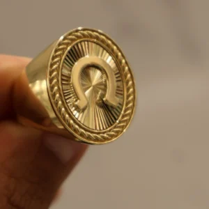 Horseshoe Rope Oval Signet Ring
