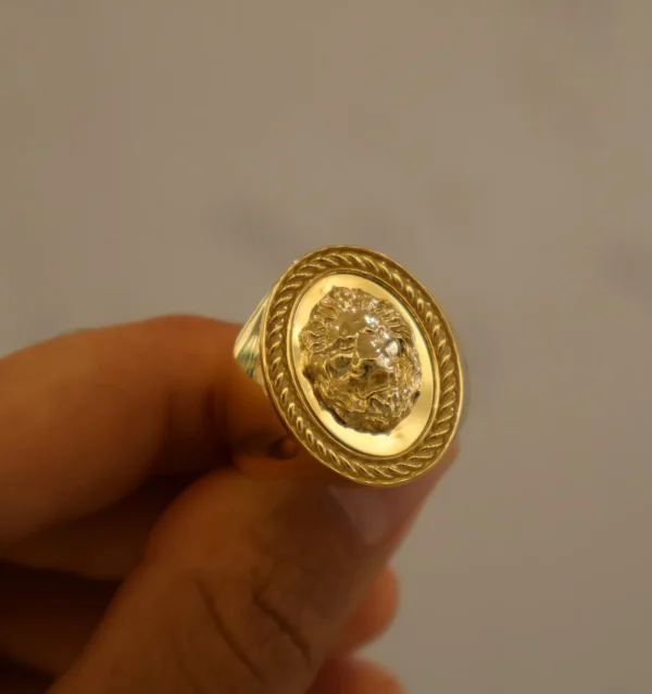 Lion Head Rope Oval Signet Ring