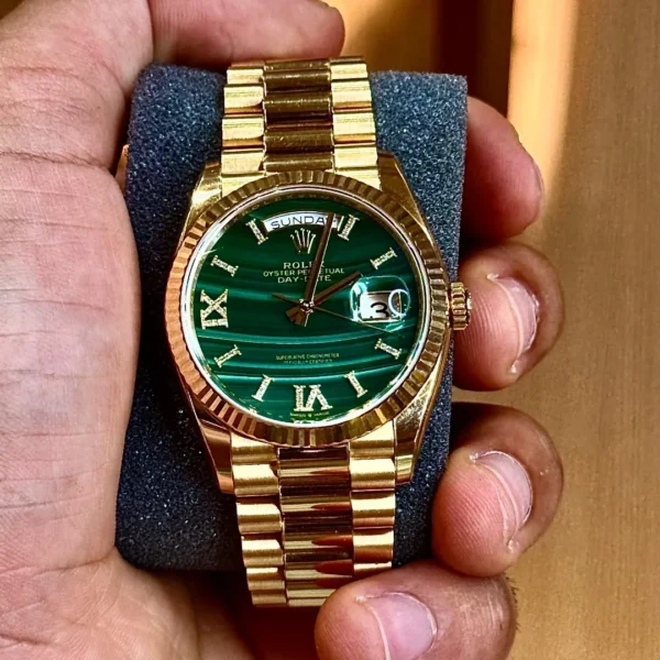 Rolex Day-Date 40 Yellow Gold Malachite Dial